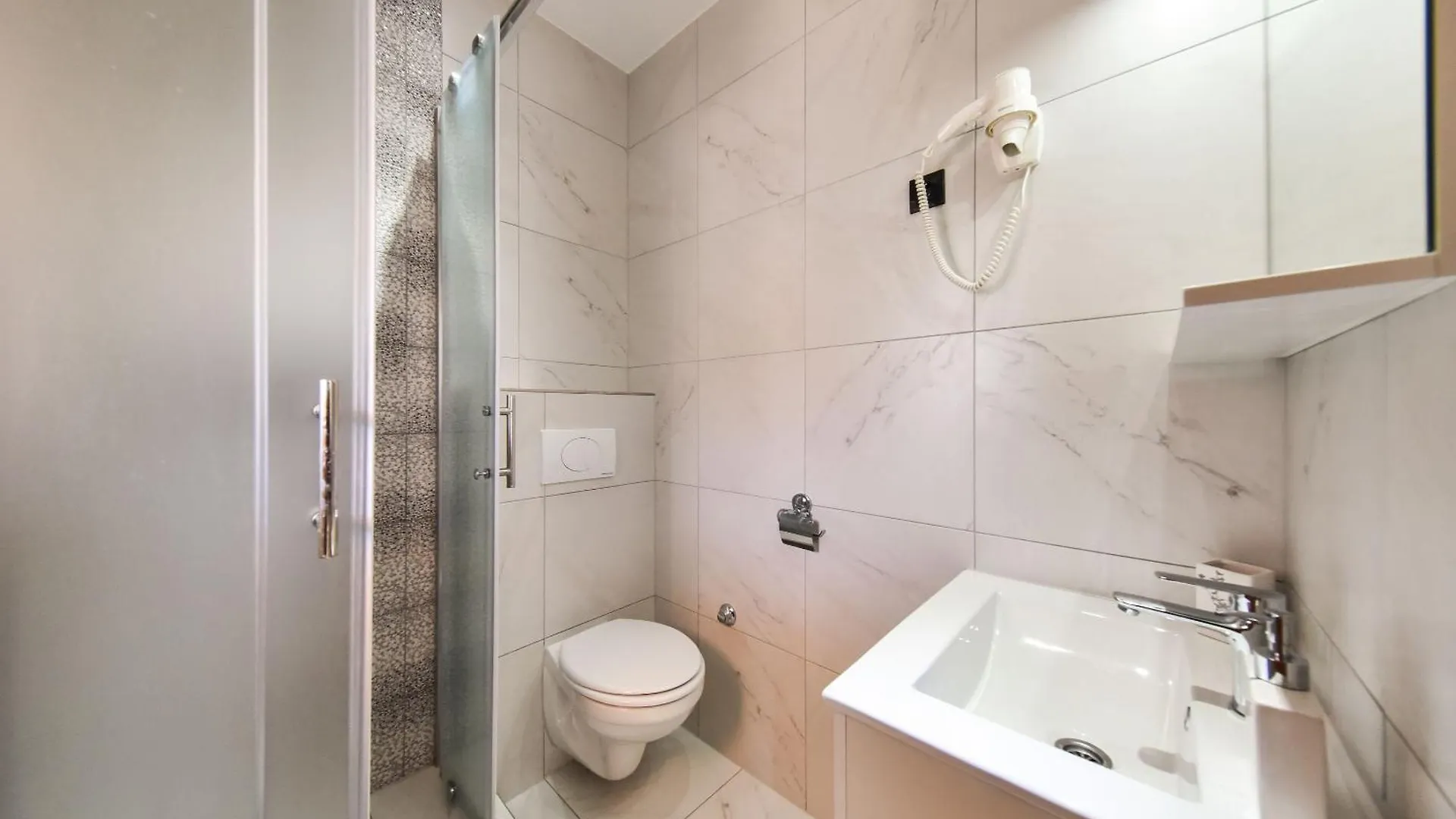 Apartments Ledinko Privlaka  Croatia