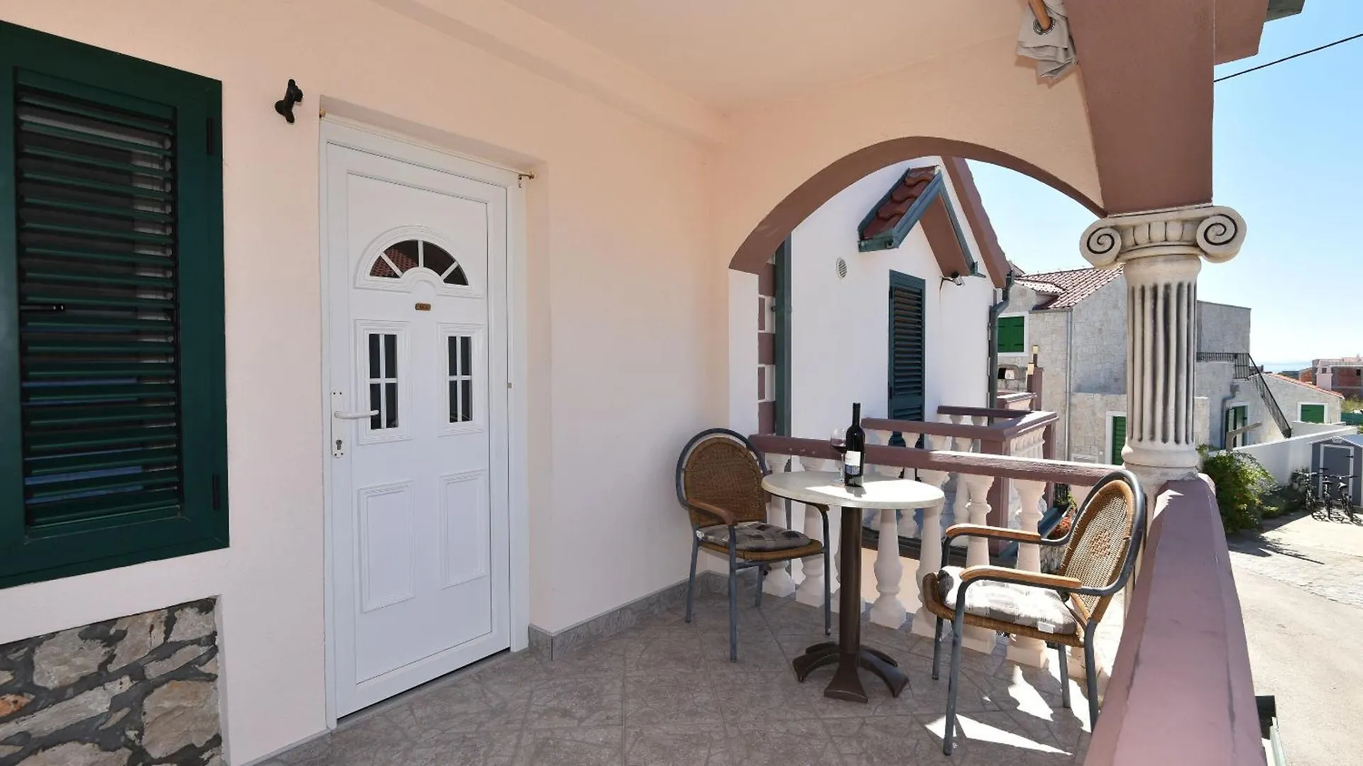 Apartments Ledinko Privlaka  Croatia